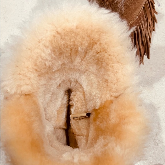 Women Tan Leather Shearling Fringe Boots SZ 8 - Picture 3 of 9